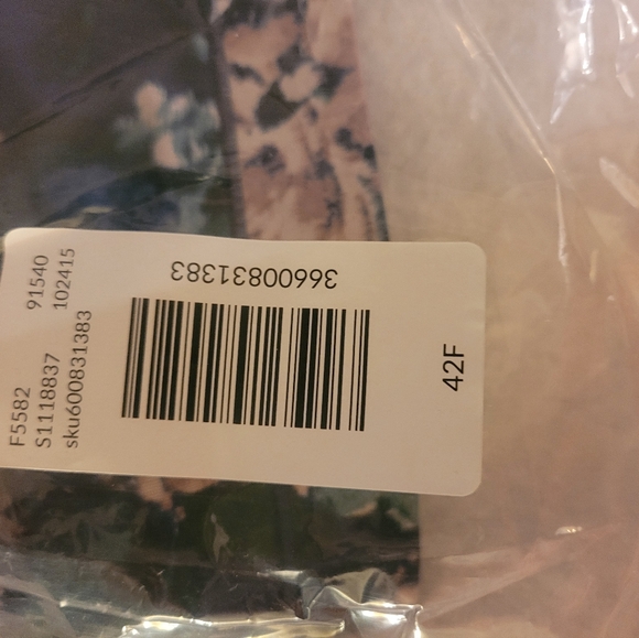 BRAND NEW CACIQUE BRA - Picture 2 of 3